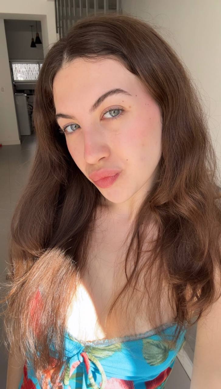 Nude girl Amber in Caxias do Sul