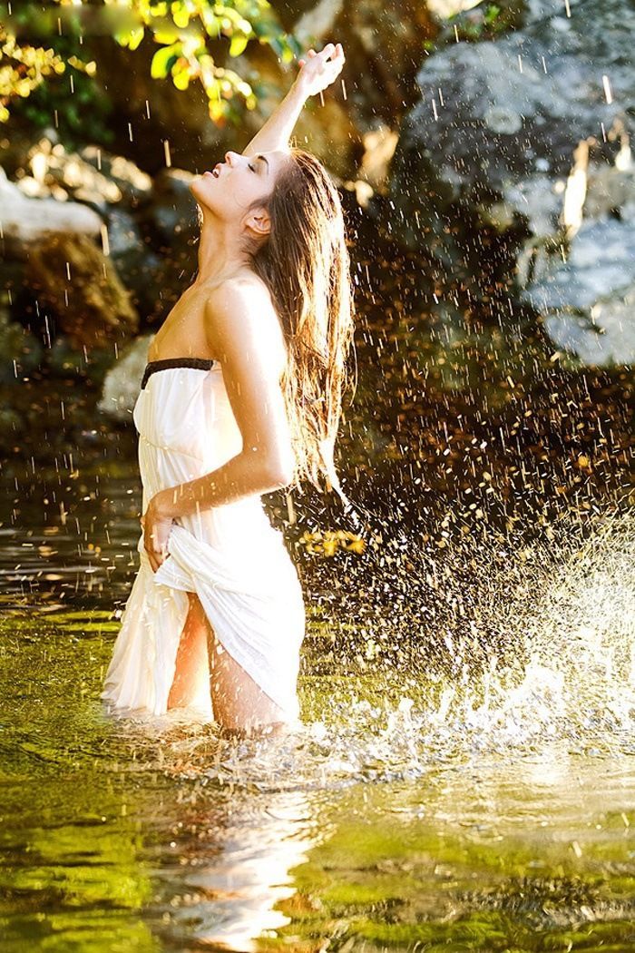 Marie Avgeropoulos in Caxias do Sul