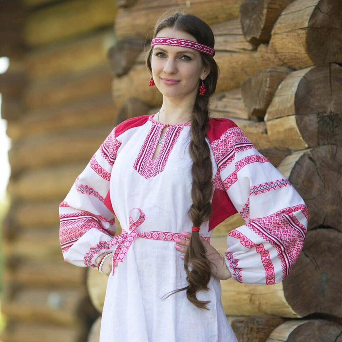 Girls in Slavic costumes in Caxias do Sul