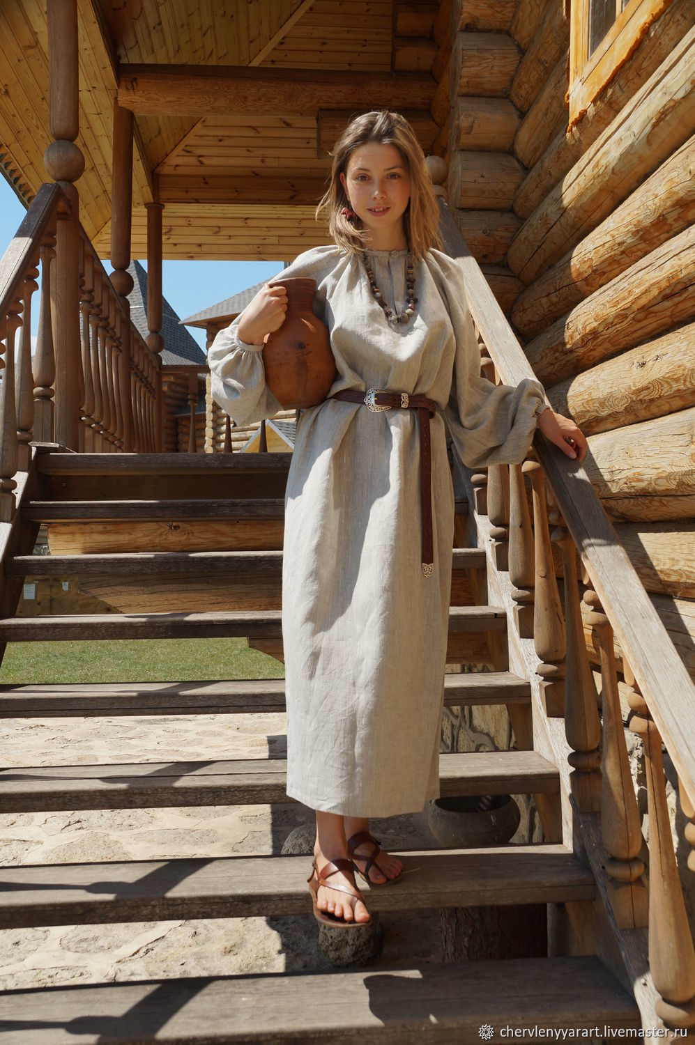 Girls in Slavic costumes in Caxias do Sul